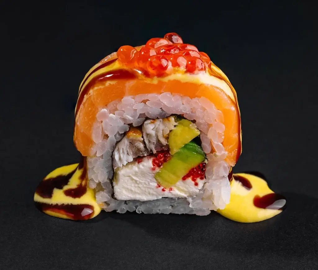Sushi nigiri z łososiem – Papaya Sushi Bar Swarzędz